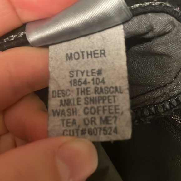 MOTHER jeans, size 24, straight leg, dark wash - Picture 8 of 10